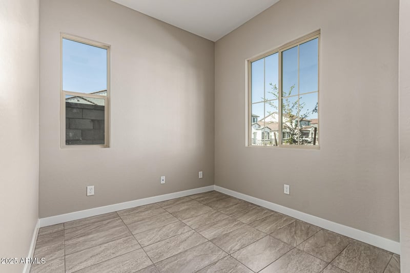 8913 Covina St, Mesa, AZ 85207