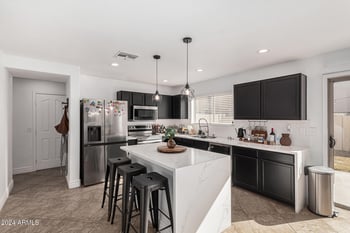 8913 Oro Cir, Mesa, AZ 85212