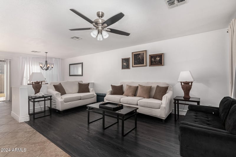 8913 Oro Cir, Mesa, AZ 85212