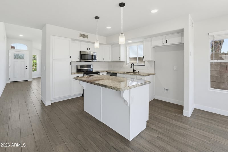 8913 Marconi Ave, Peoria, AZ 85382