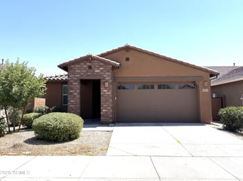 8913 Palo Verde Dr, Glendale, AZ 85305