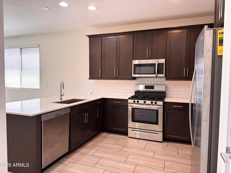8913 Palo Verde Dr, Glendale, AZ 85305