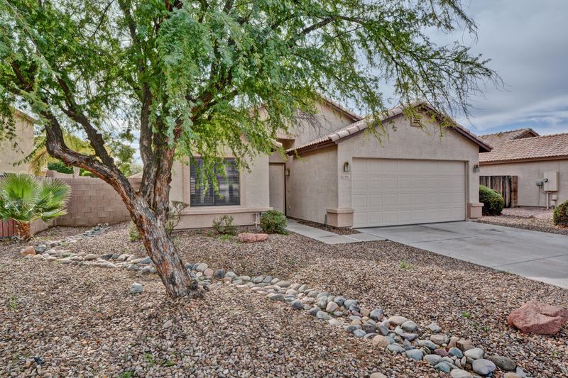 8913 W Quail Ave, Peoria, AZ 85382