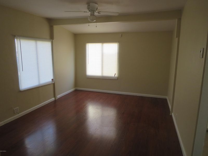 8914 N 11 St, Phoenix, AZ 85020