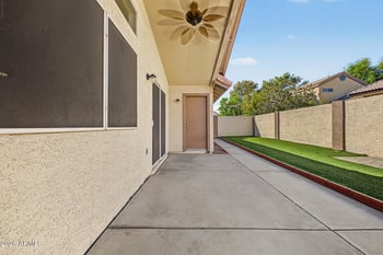 8914 W Port Au Prince Ln, Peoria, AZ 85381
