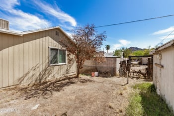 8915 9th Pl, Phoenix, AZ 85020