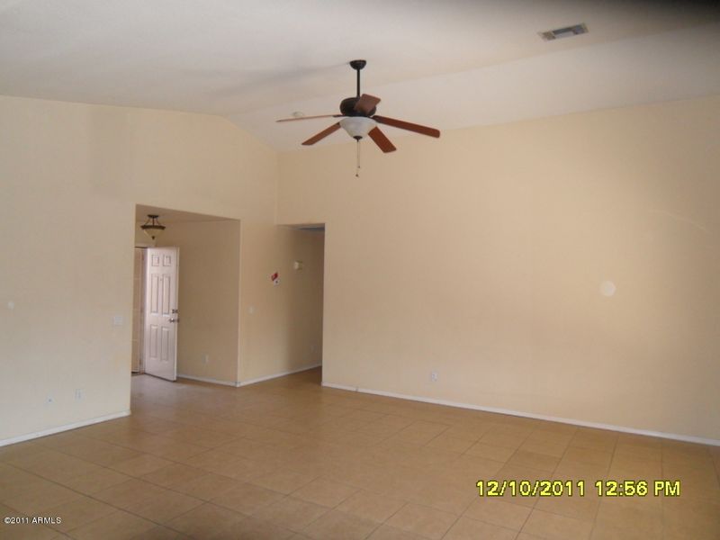 8915 W Edgemont Ave, Phoenix, AZ 85037