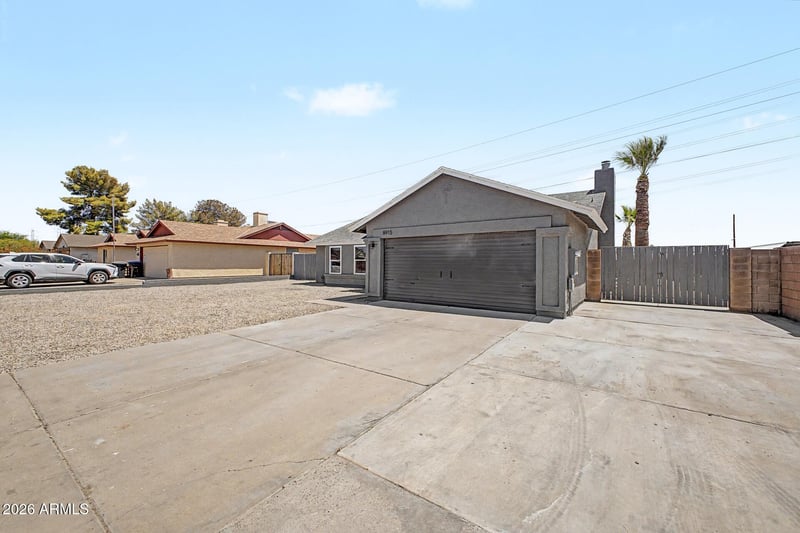 8915 W Las Palmaritas Dr, Peoria, AZ 85345