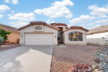 8916 Davis Rd, Peoria, AZ 85382