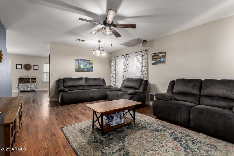 8917 Posada Ave, Mesa, AZ 85212