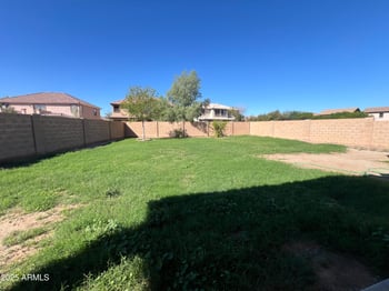 8918 40th Dr, Laveen, AZ 85339