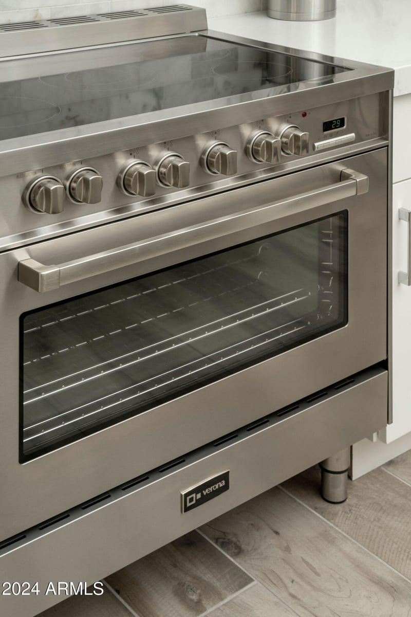 8918 Maple Dr, Scottsdale, AZ 85255