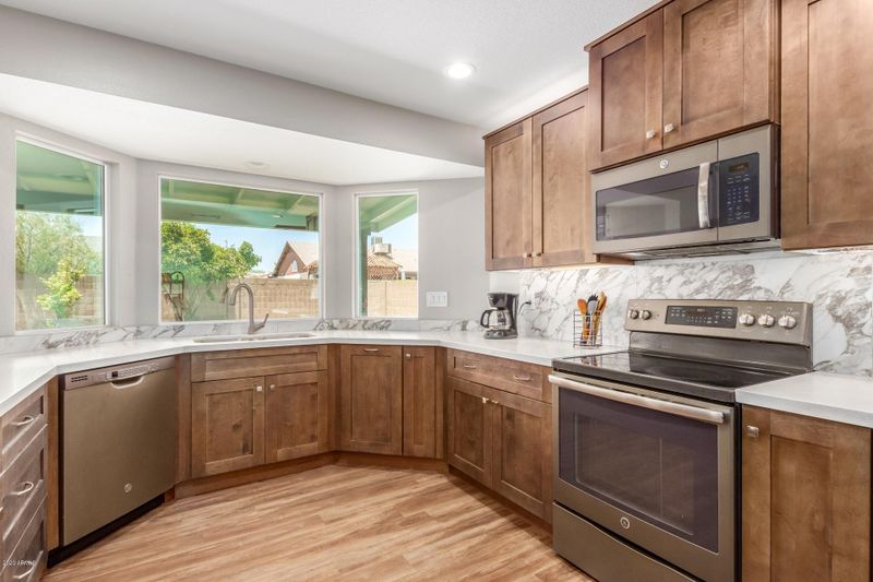 8918 N 104th Ave, Peoria, AZ 85345