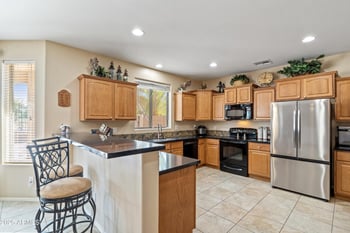 8919 40th Dr, Laveen, AZ 85339