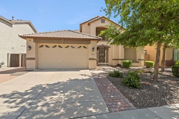 8919 40th Dr, Laveen, AZ 85339