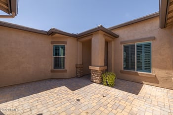 892 E Hampton Ln, Gilbert, AZ 85295