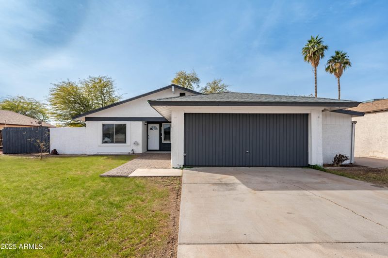 8920 N 56th Ave, Glendale, AZ 85302