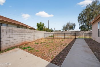 8921 65th Dr, Glendale, AZ 85302