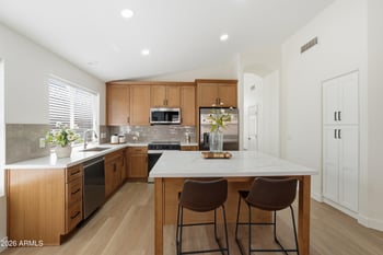 8922 Lockland Ct, Peoria, AZ 85382