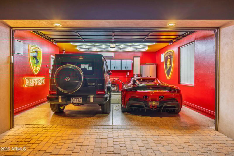 8923 Mountain Spring Rd, Scottsdale, AZ 85255