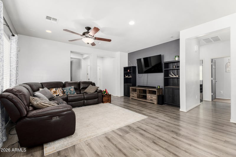 8924 182nd Ave, Waddell, AZ 85355