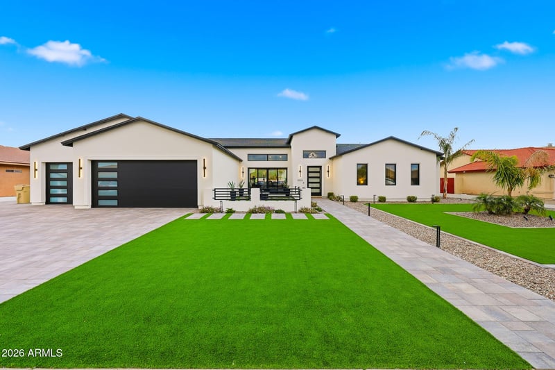 8924 Patrick Ln, Peoria, AZ 85383