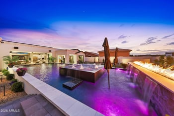 8924 Patrick Ln, Peoria, AZ 85383