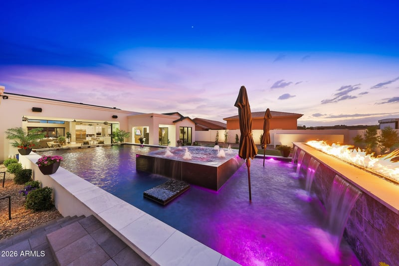 8924 Patrick Ln, Peoria, AZ 85383