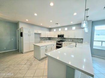 8925 E Stoney Vista Dr, Sun Lakes, AZ 85248