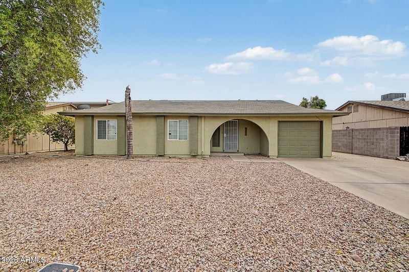 8925 W Meadowbrook Ave, Phoenix, AZ 85037