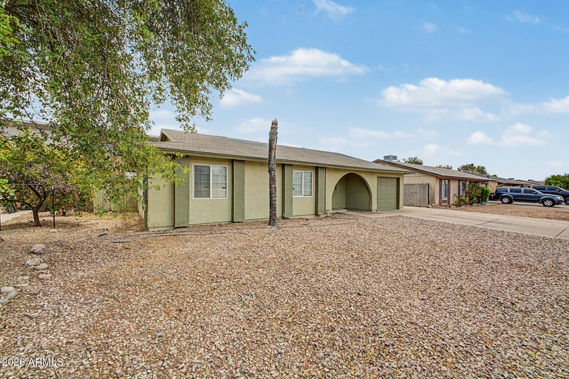 8925 W Meadowbrook Ave, Phoenix, AZ 85037