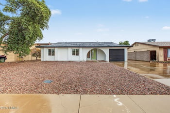 8925 W Meadowbrook Ave, Phoenix, AZ 85037