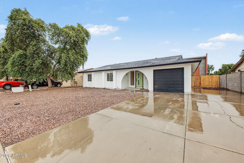 8925 W Meadowbrook Ave, Phoenix, AZ 85037