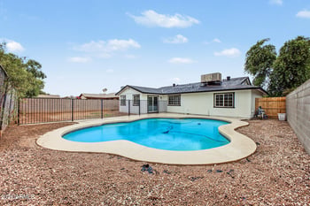 8925 W Meadowbrook Ave, Phoenix, AZ 85037