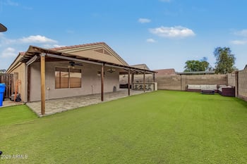 8925 W Merrell St, Phoenix, AZ 85037