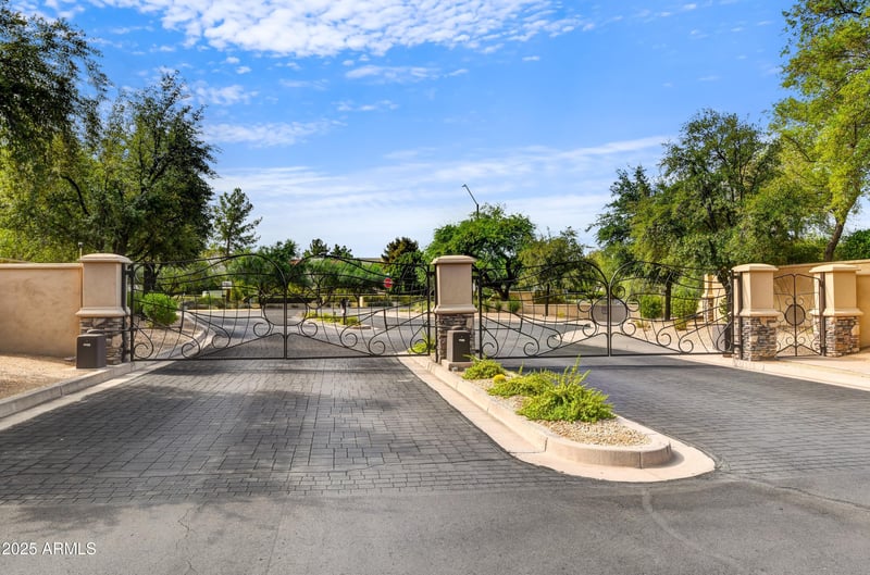 8926 Ann Way, Scottsdale, AZ 85260