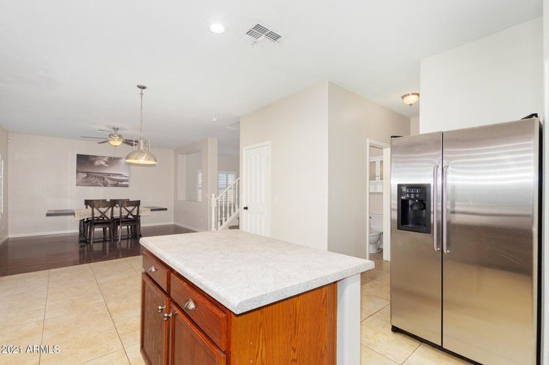 8926 E Plana Ave, Mesa, AZ 85212