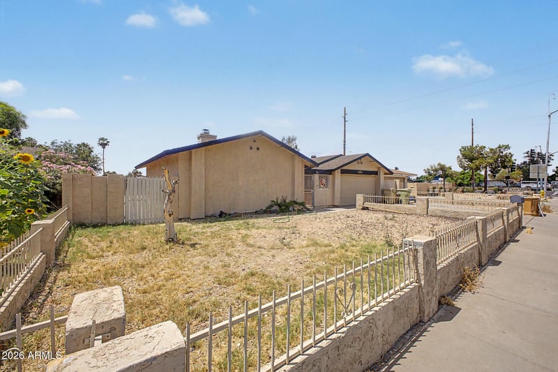 8926 55th Ave, Glendale, AZ 85302