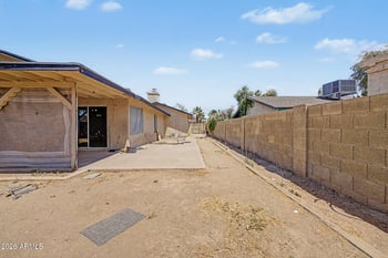 8926 55th Ave, Glendale, AZ 85302