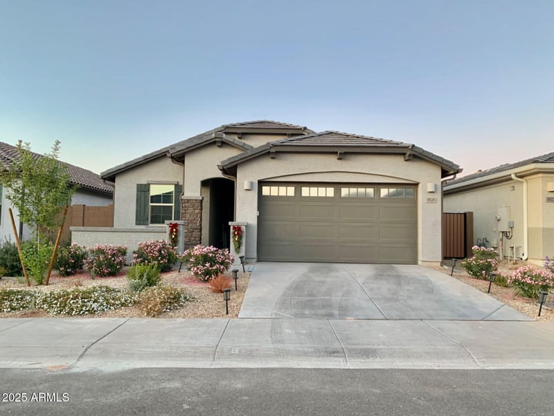 8926 W Rancho Dr, Glendale, AZ 85305