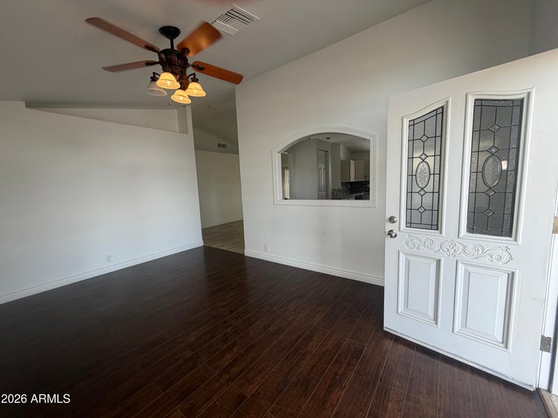 8926 Vale Dr, Phoenix, AZ 85037
