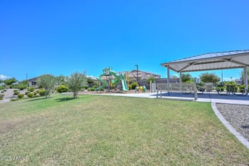 8927 70th Ave, Peoria, AZ 85345