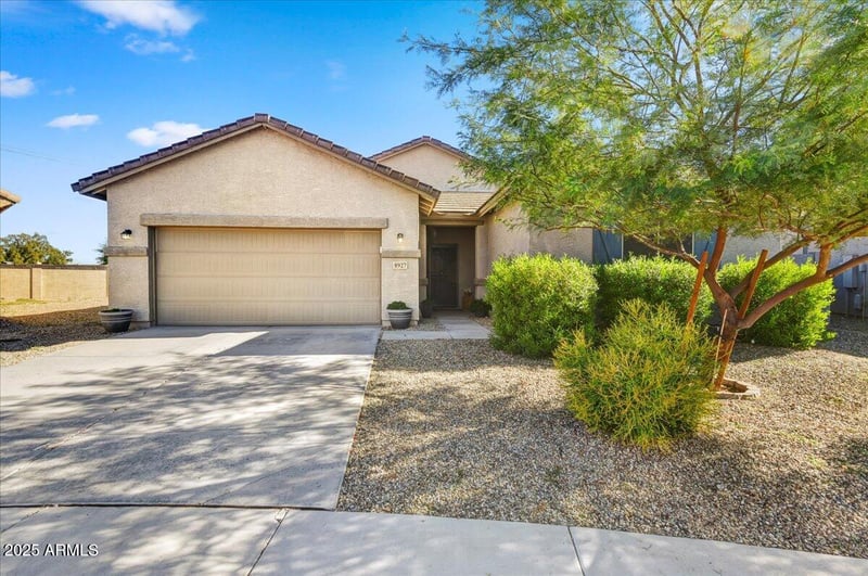 8927 70th Ave, Peoria, AZ 85345