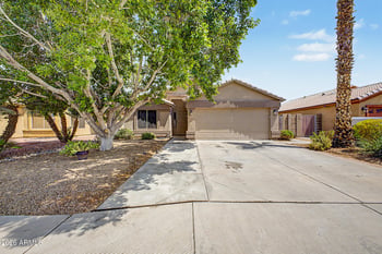 8928 Harmony Ln, Peoria, AZ 85382