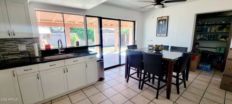 8929 W Sells Dr, Phoenix, AZ 85037