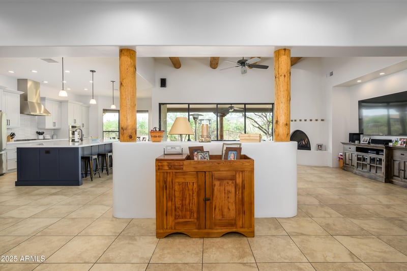 8930 Cave Creek Rd, Carefree, AZ 85377