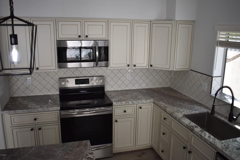 8930 E Conieson Rd, Scottsdale, AZ 85260