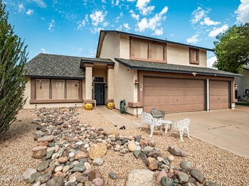 8930 Ocotillo Rd, Glendale, AZ 85305