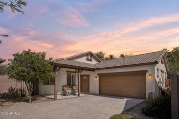 8931 Saint John Rd, Peoria, AZ 85382