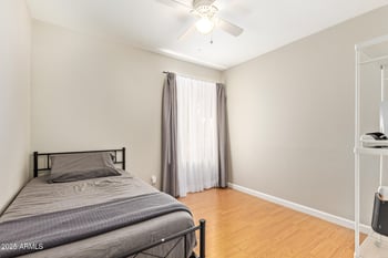 8932 56th Dr, Glendale, AZ 85302